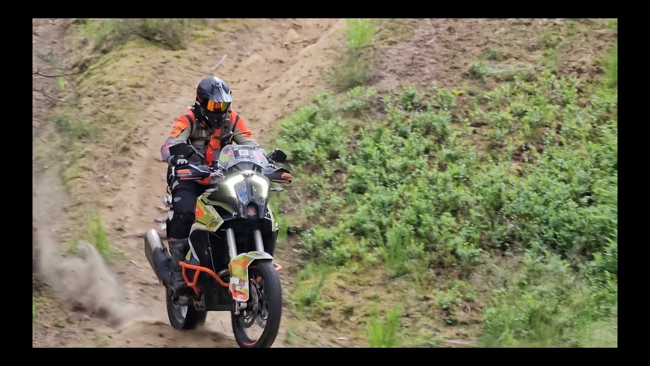 KTM 1290 ADVENTURE R - Najszybsza LOKOMOTYWA TERENOWA na świecie!