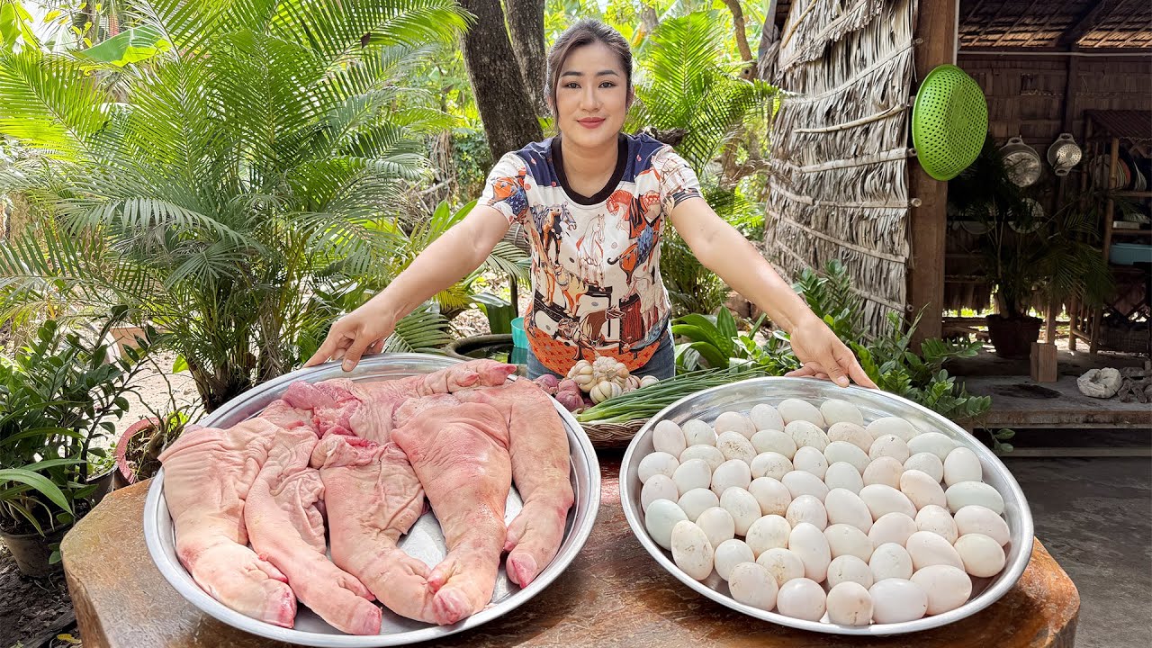 Amazing cooking skills: Pork legs with duck eggs recipe | Yummy braised pork legs cooking