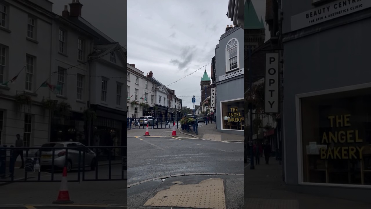 Abergavenny Town Center #abergavenny #towncentre #wales #walkingtour