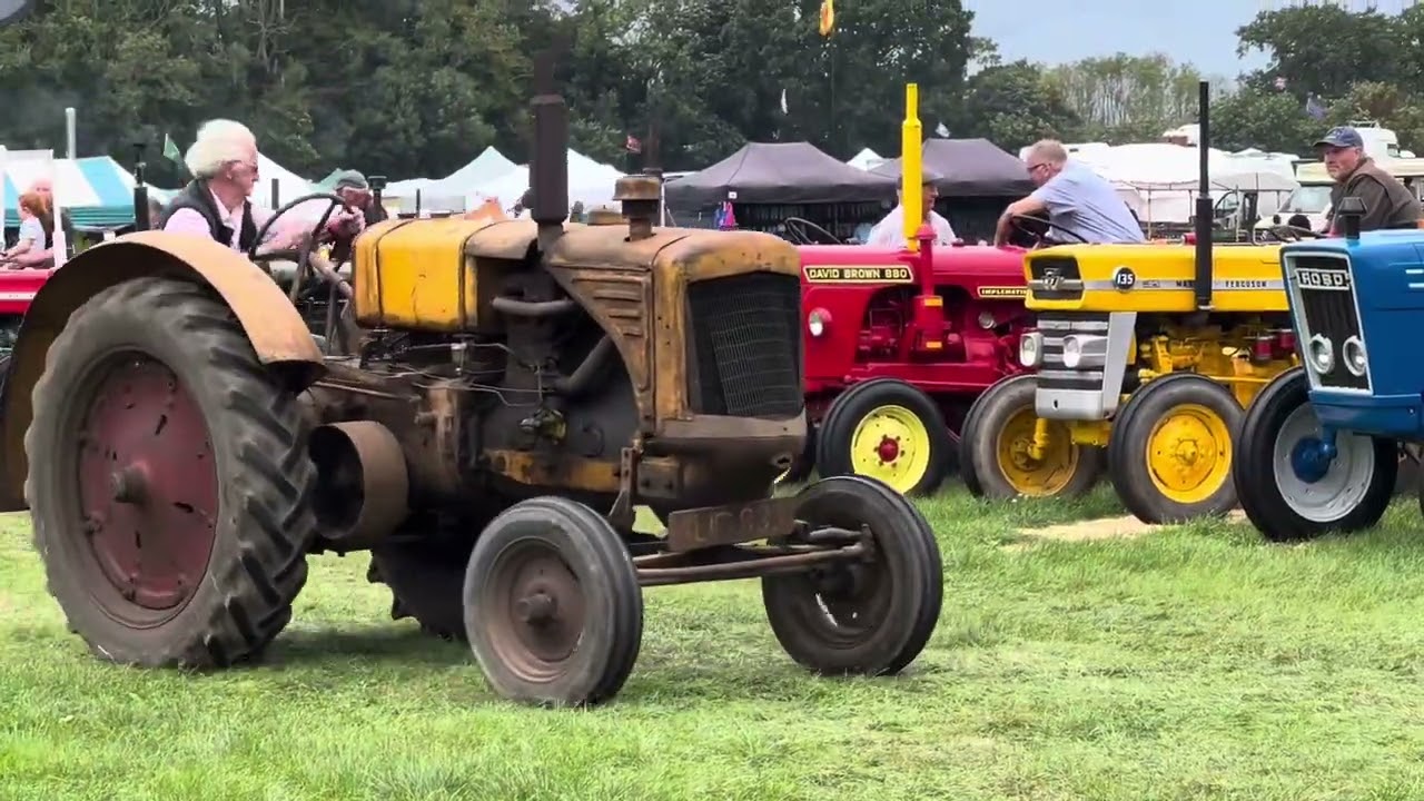 Lancashire Steam & Vintage Festival 2025 - Tractors in the Ring - Fylde