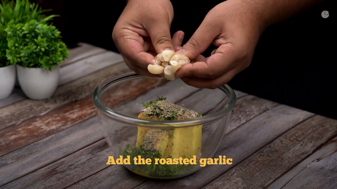 Garlic Bread Pinwheels | Buttery Garlic Bread Pinwheel | Delicious Snack | Cookd