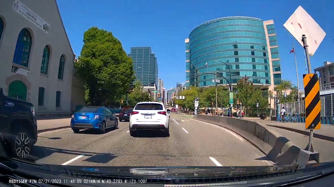Driving Vancouver: Downtown Driving Demonstration - Right/Left Turns at Busy Intersections