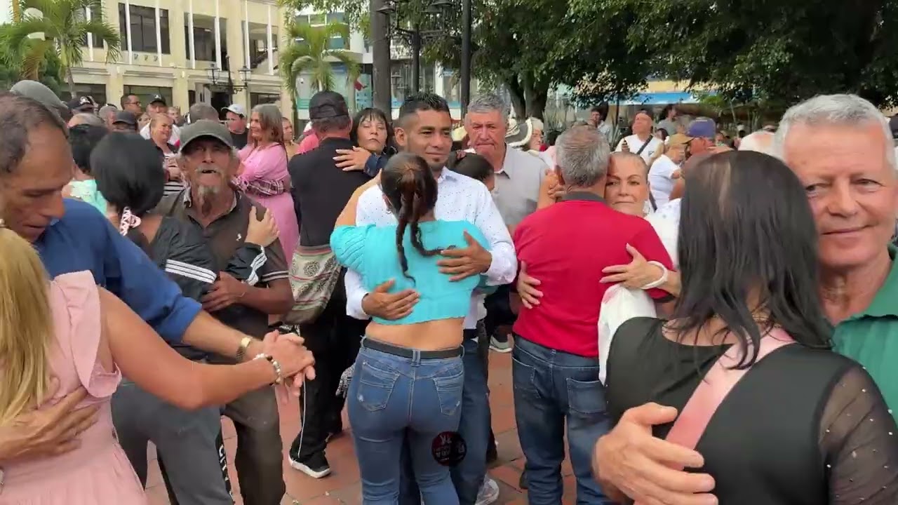 EL PATICO se suelta a bailar con Fusión 4 🦆💃