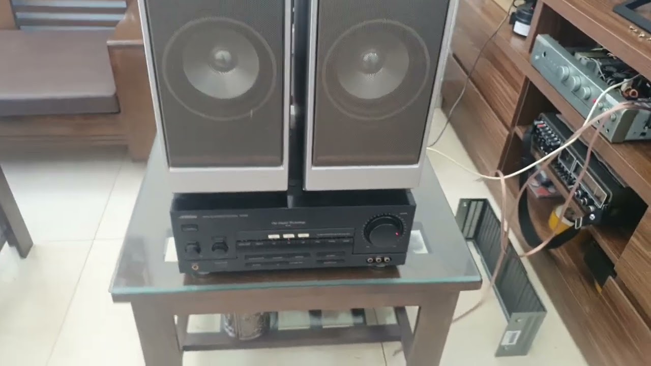 Bán đôi loa Hitachi TP-18 bas 16 màng nhôm , treble điện tử tital giá 1tr9 . Lh zalo 0945129186