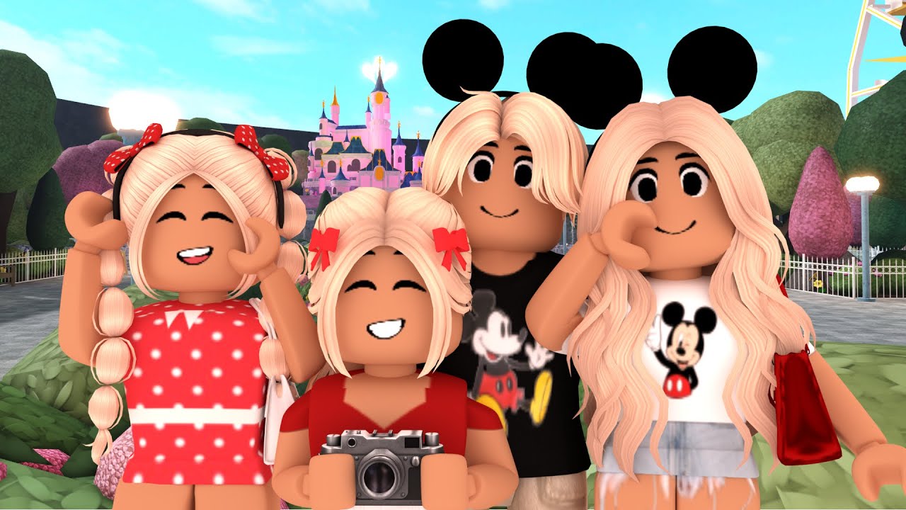 Family Vacation to DINSEY LAND! *APRIL AND LUCAS GOT SICK..* Bloxburg roleplay *WITH VOICES*