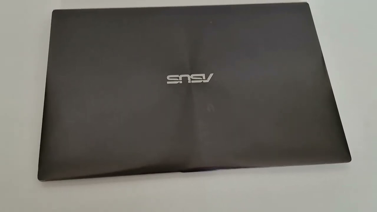 Asus UX31A i7 Prozessor 13,3 Zoll  120 gb SSD 4 gb RAM