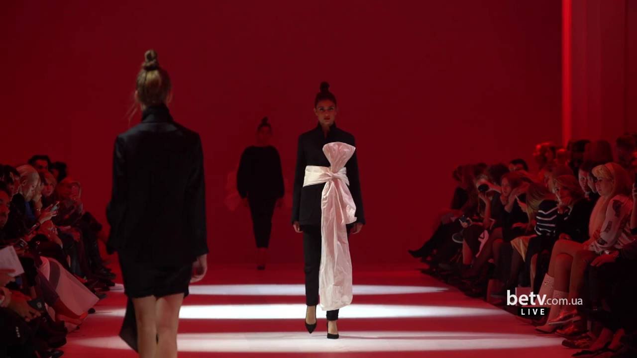 DATUNA. Показ коллекции SS2017 на 39 Ukrainian Fashion Week