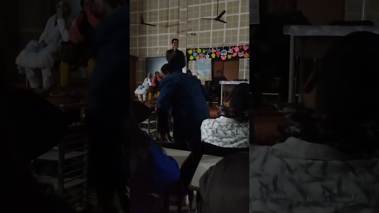 डायट शाहपुर में पांच दिवसीय आवासीय प्रशिक्षण के दौरान सांस्कृतिक कार्यक्रम में संगीत की प्रस्तुति 🙂