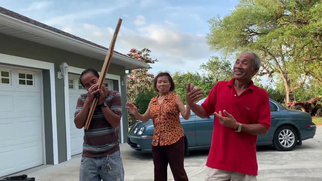 Vern or Venune - Khaen playing on a Sunday afternoon 1 - September, 2019, Fort Myers Florida