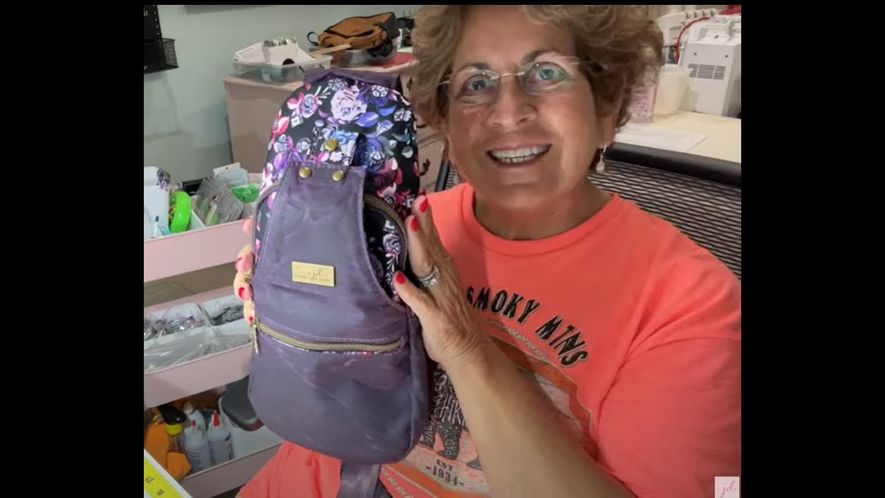 Making the Retro Style Sling Bag by Kandou Patterns