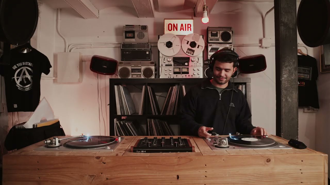 Edu C | Waves FM @ Mad Record Shop Barcelona