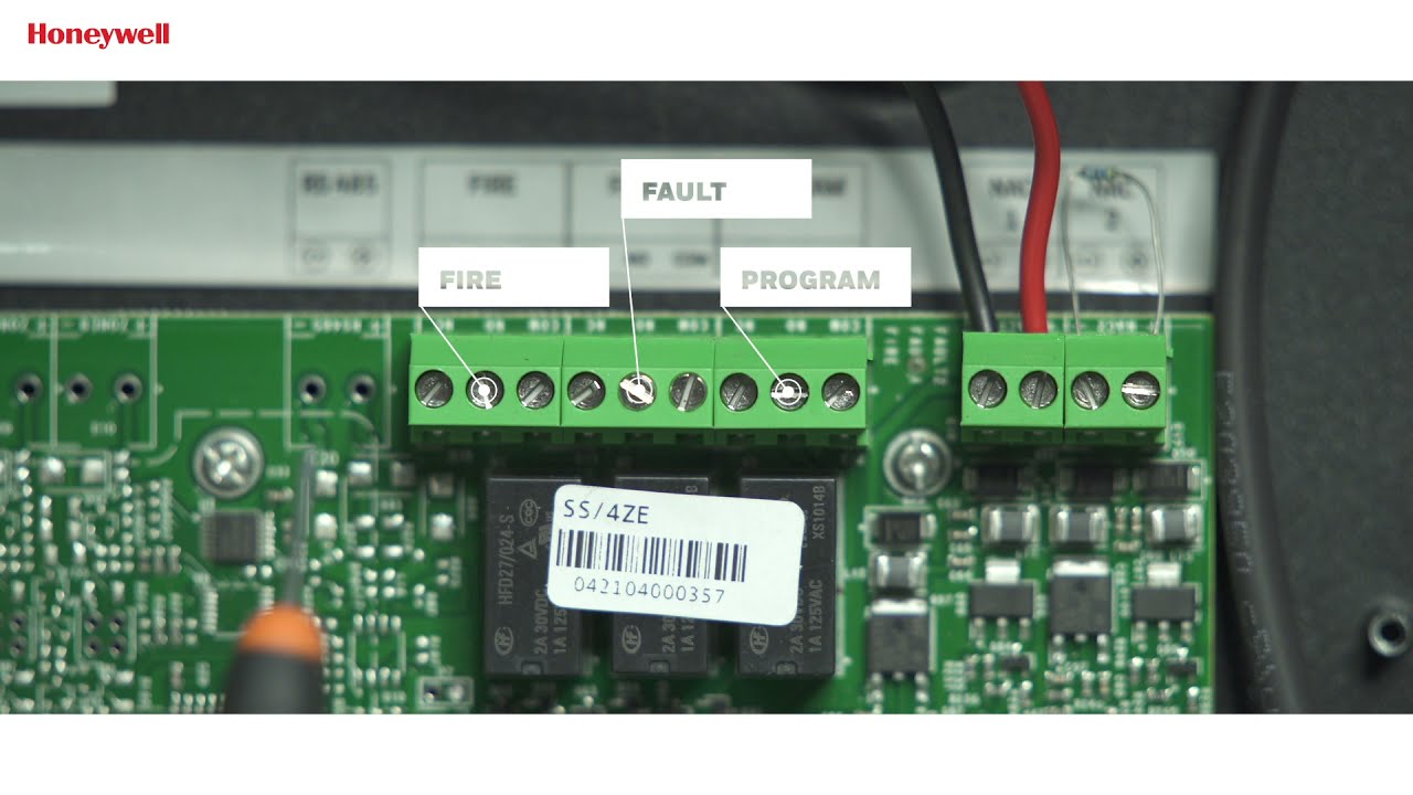 Overview of System Sensor Panel connections Terminals