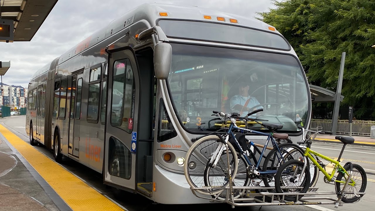 LACMTA 2007 NABI 60-BRT CNG #9520