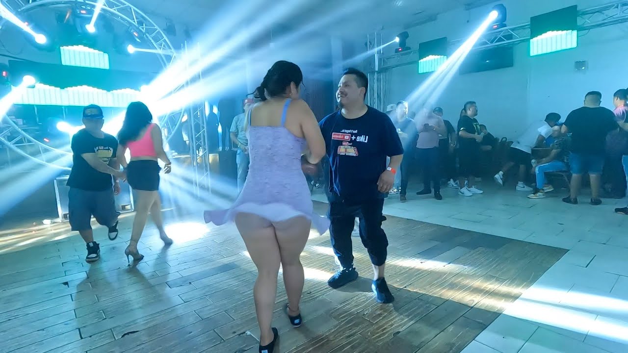 ENAMORADA DE UN AMIGO MIO ((LIMPIA)) GRUPO LOS TOXICOS ~ EXITO 2023 SONIDO FAMOSO