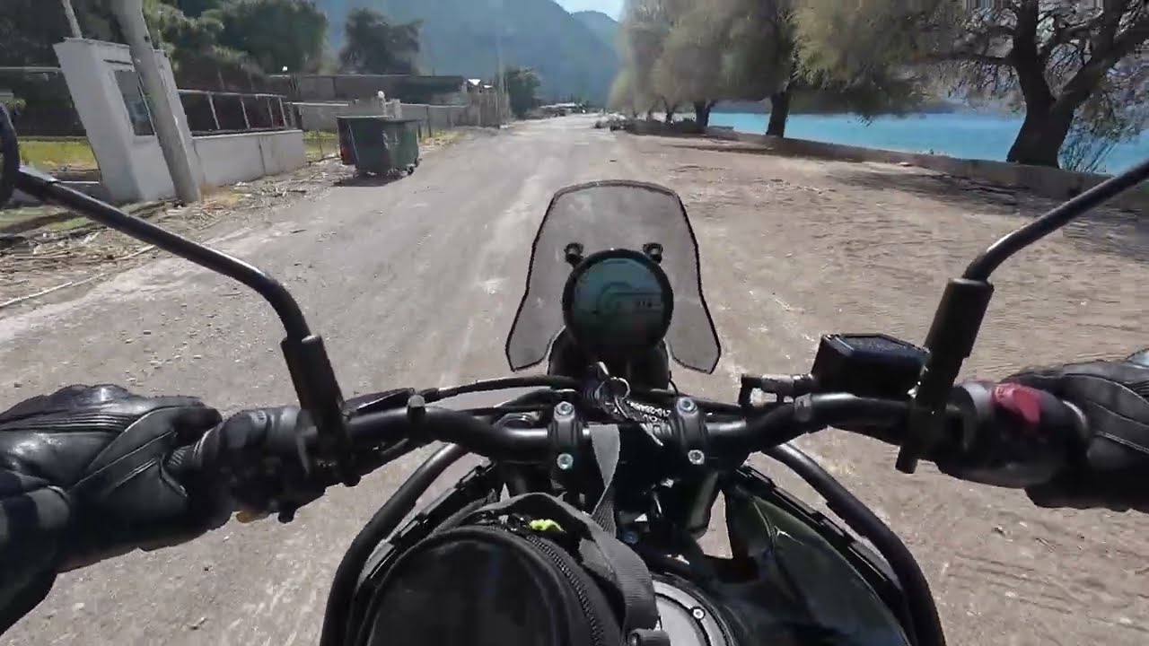 RE Himalayan 450: Στρώσιμο,  πρώτες εντυπώσεις και, αναπόφευκτα, μια τελείως προσωπική σύγκριση.