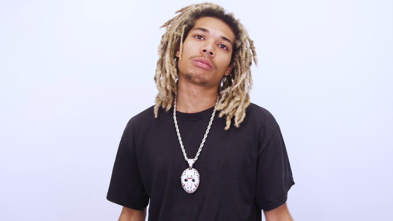 The XL Hockey Mask Necklace | King Ice Classics | King Ice