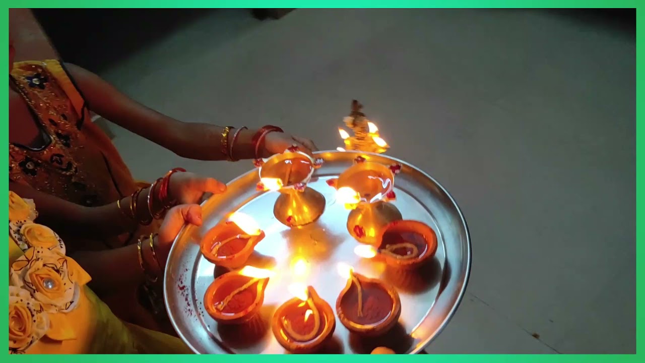 Karthigai Deepam Celebrating with Crackers #Kedarani #Kavidarani