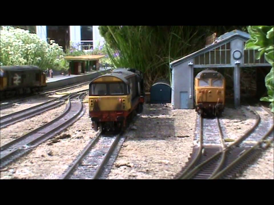 Hampton Field Running session 5 May 2014 - British OO gauge garden railway