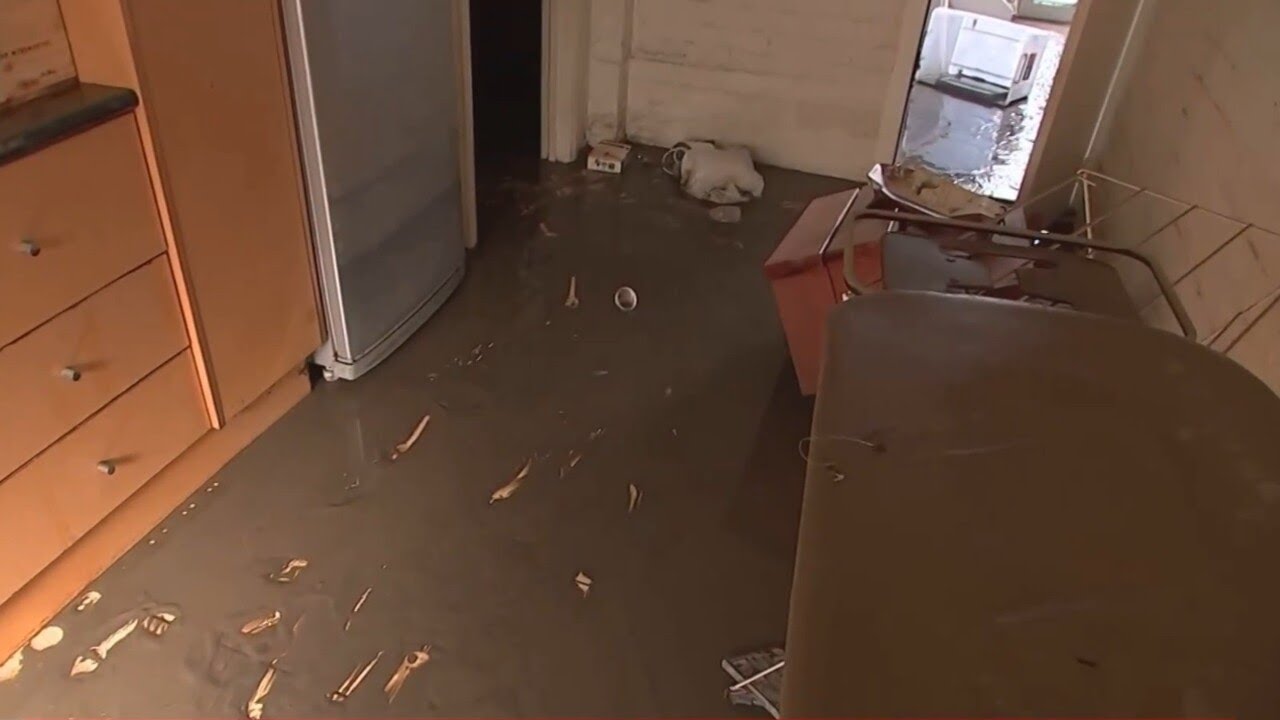 'I was really teary walking in': Clean up begins in Maribyrnong as residents return home