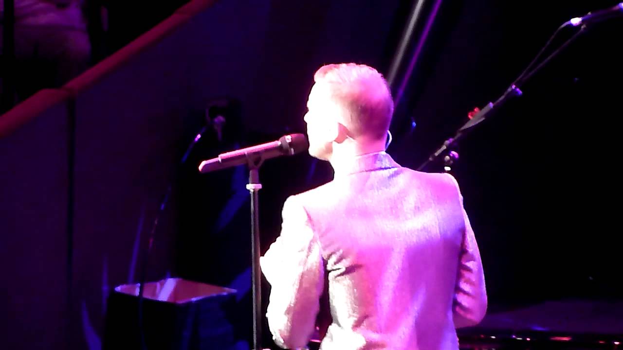 Gary Barlow - Wasting My Time - Royal Albert Hall - 06/12/11
