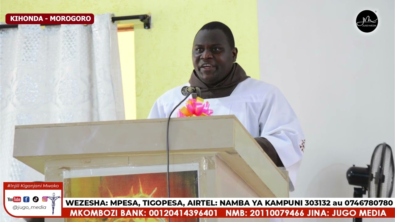 Frateri awashangaza waumini | Aonesha umahiri mkubwa sana wa uimbaji, akiimba Wimbo wa Katikati.