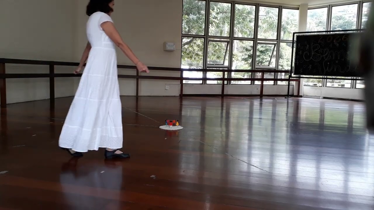 Dança Circular: Universo, me surpreenda.