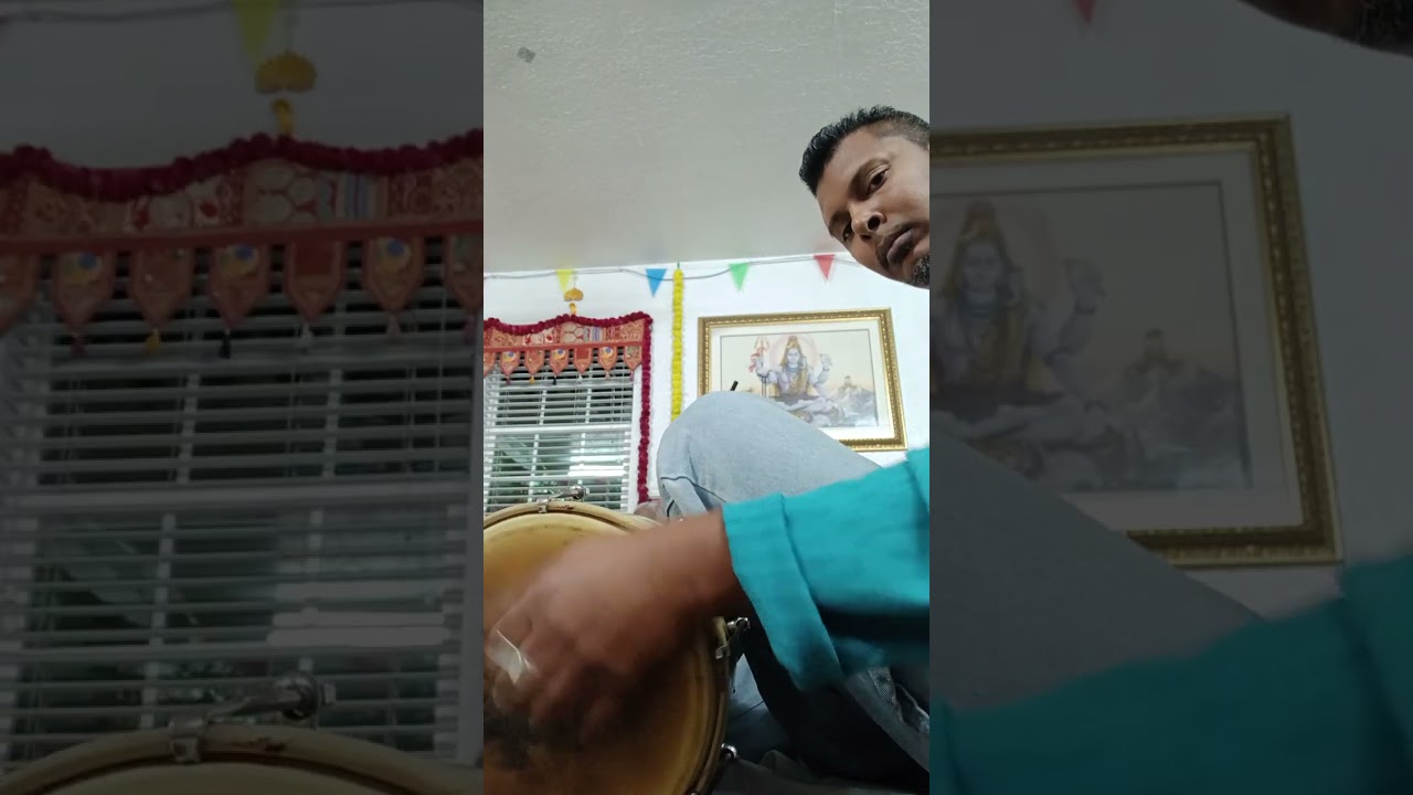 6.6k34.Hanuman Chalisa-Deo Bhola (V.Organ)/ Samdaye Jaglal (V.)/Drum-Dale Bhola/Iron-K. Harripersad.