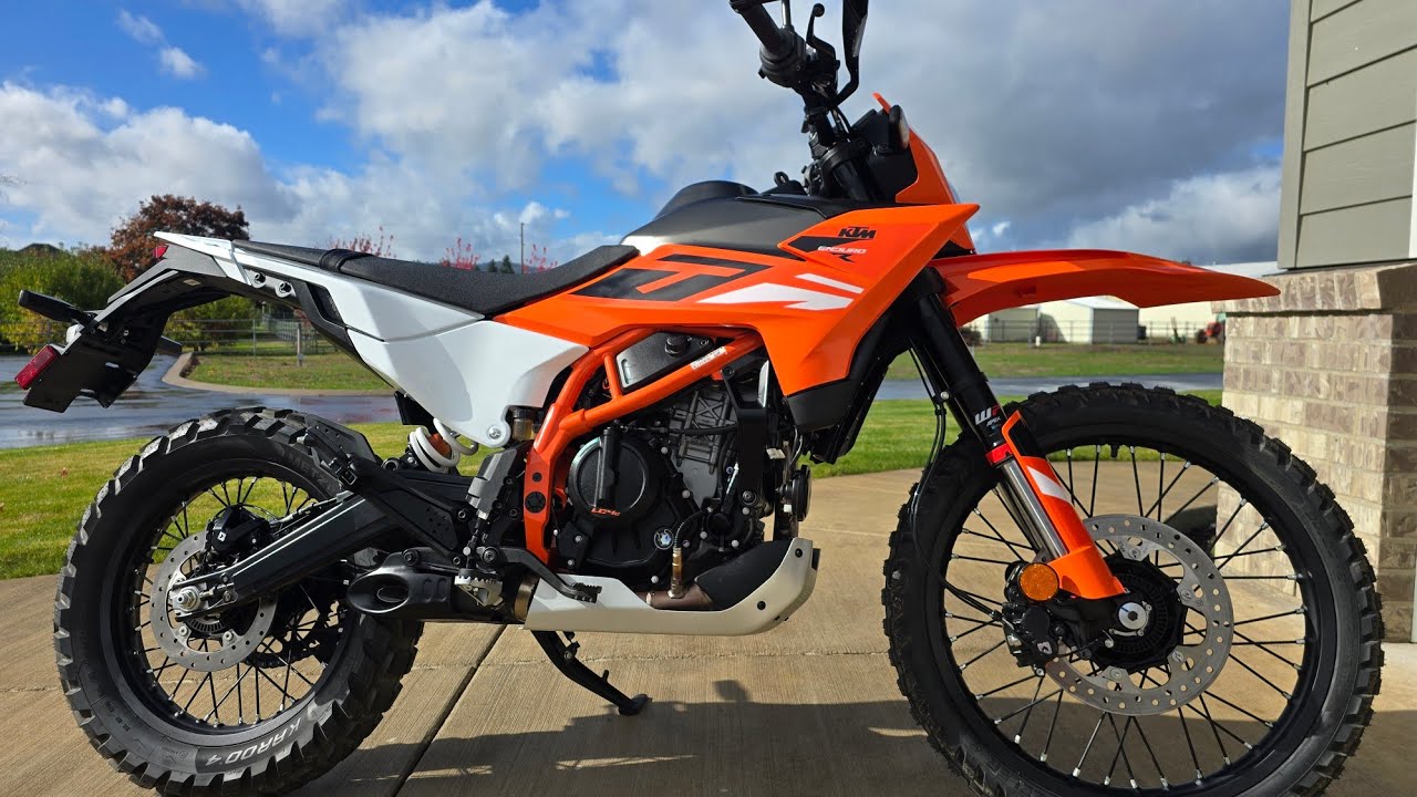 2025 KTM Enduro R / Обзор нового мотоцикла / Каково качество сборки?