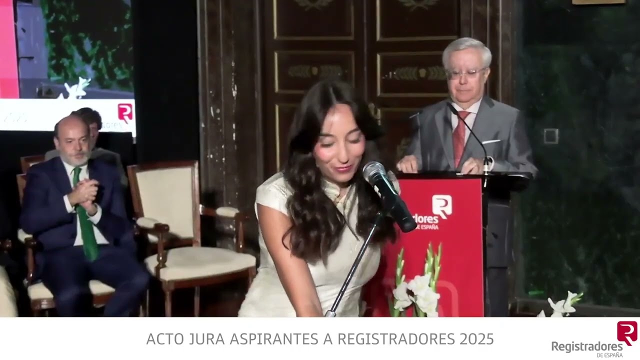 Acto jura aspirantes a Registradores 2025