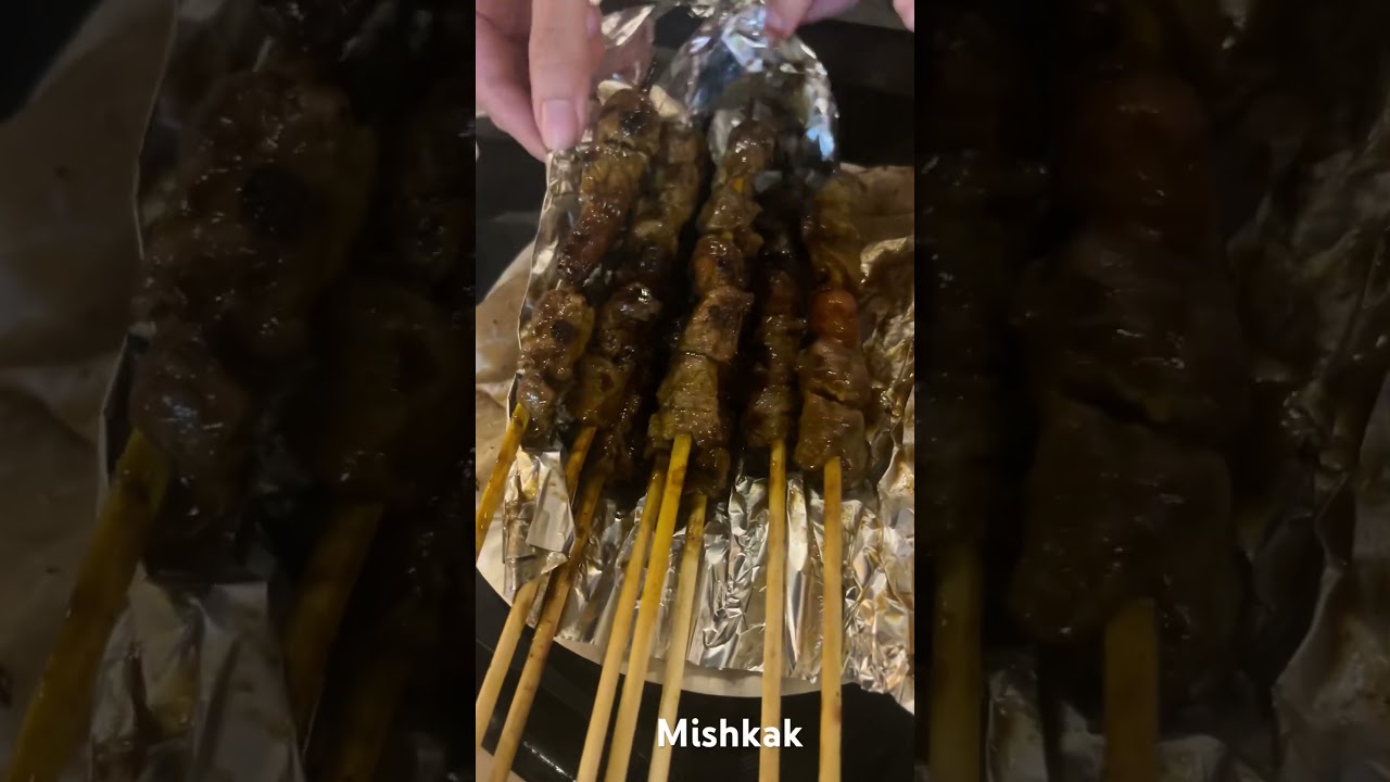 Traditional Omani food you should try: Mishkak 🥩 