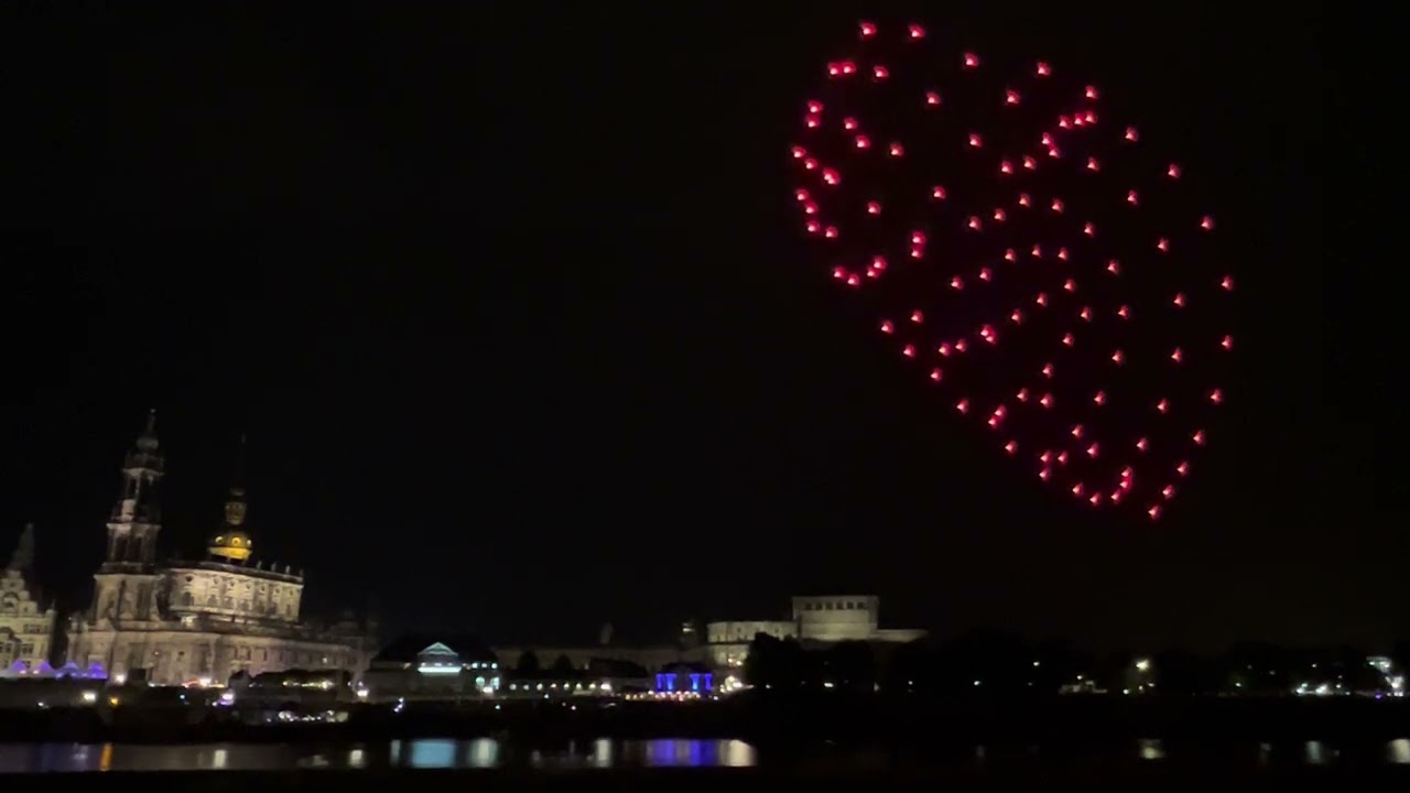 Full Drone Show Stadtfest Dresden (Canaletto)