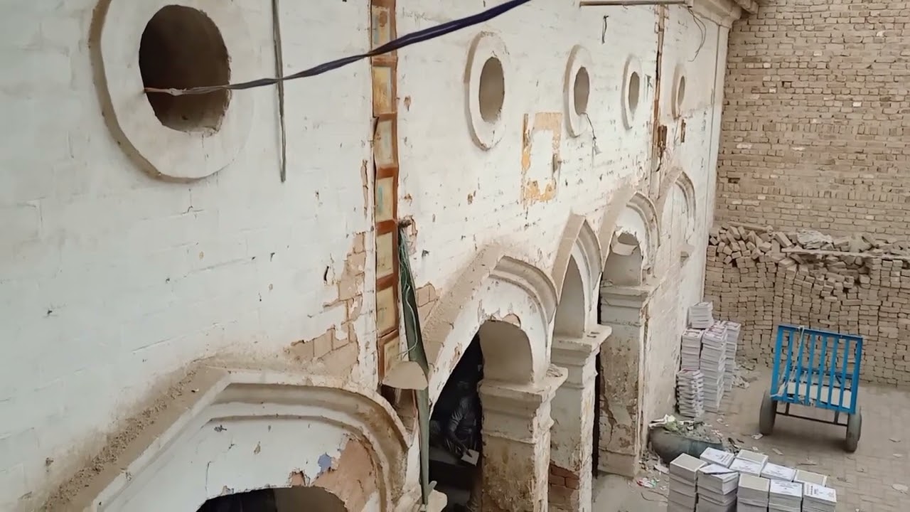 Bannu Old House 1920 , sink into the era of love.