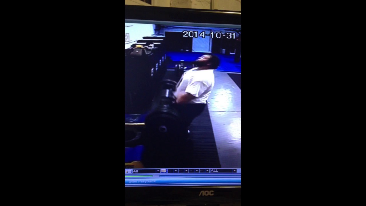 EDDIE HALL log pressing 195kg at Strength Asylum