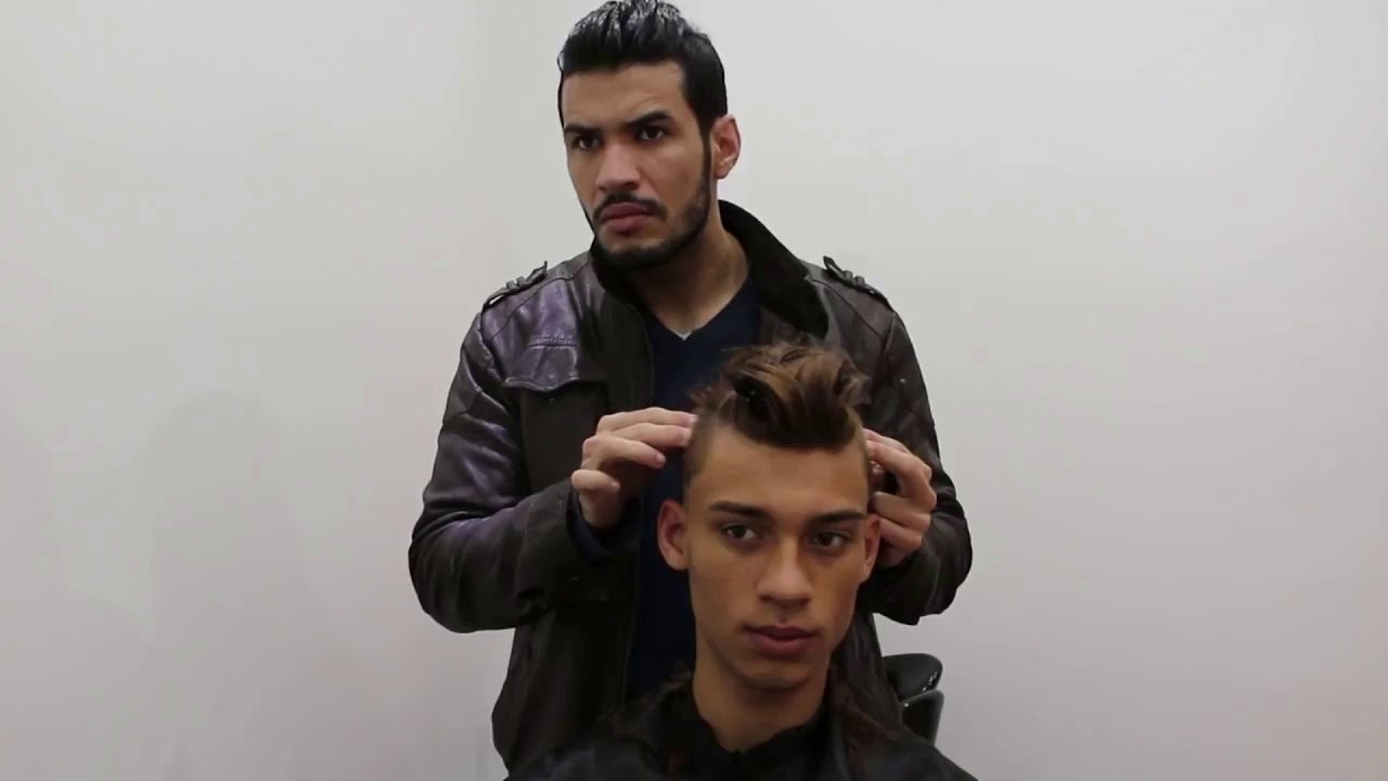 Corte de Cabelo Pompadour com Laterais Raspadas | Corte Masculino