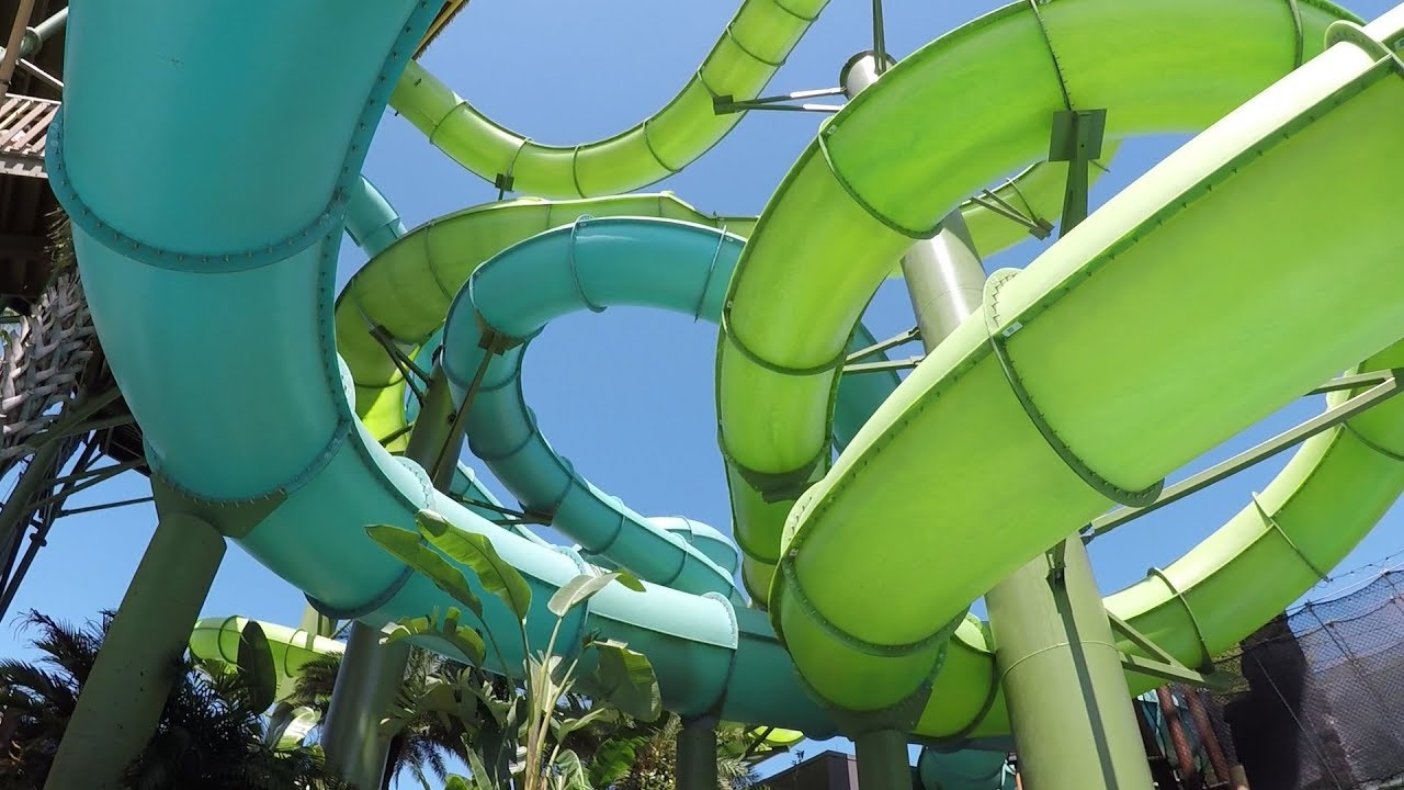 Finally Back At Volcano Bay Universal Orlando's Water Park | Park Update, Trying New Foods & More!