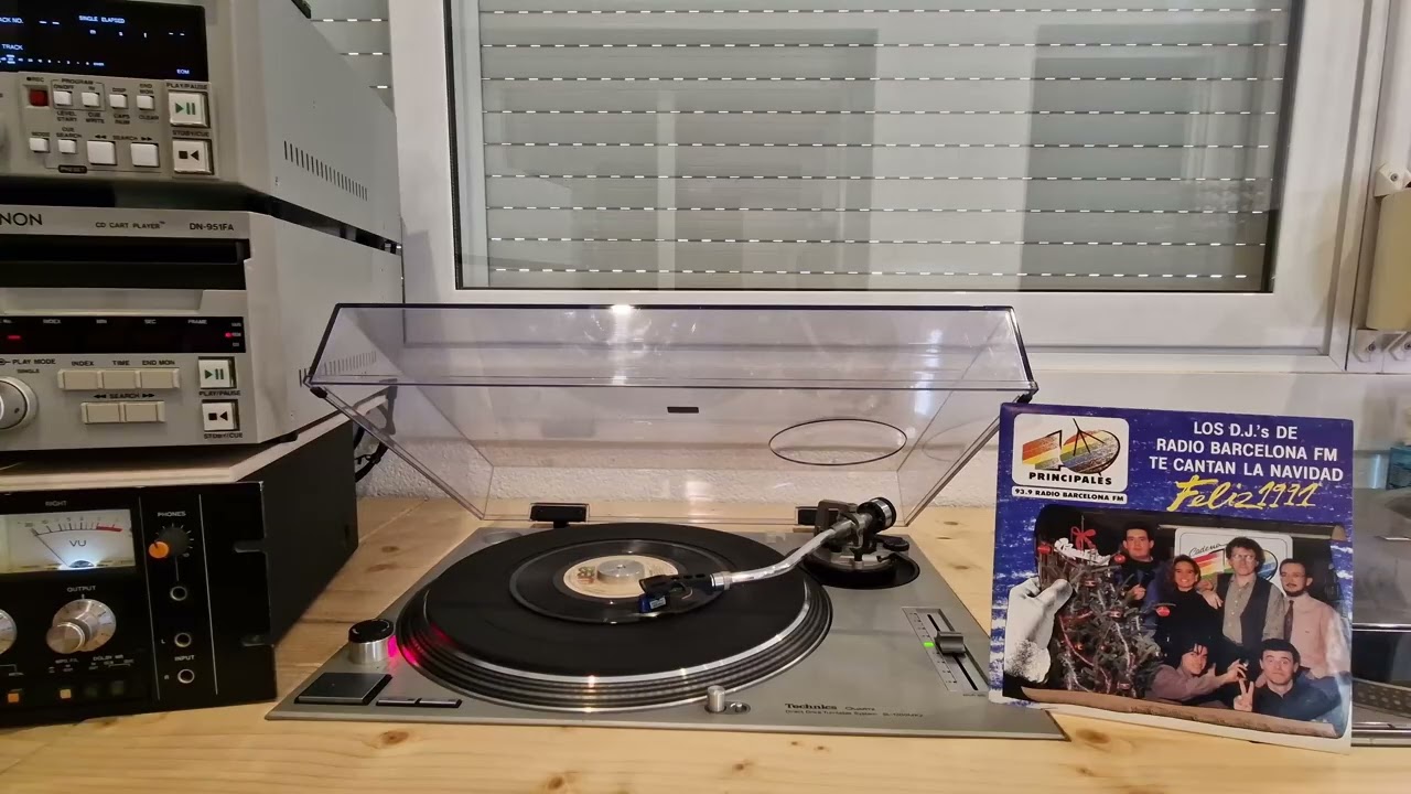 El mundo dijo adiós. Villancico de Radio Barcelona FM de 1990.