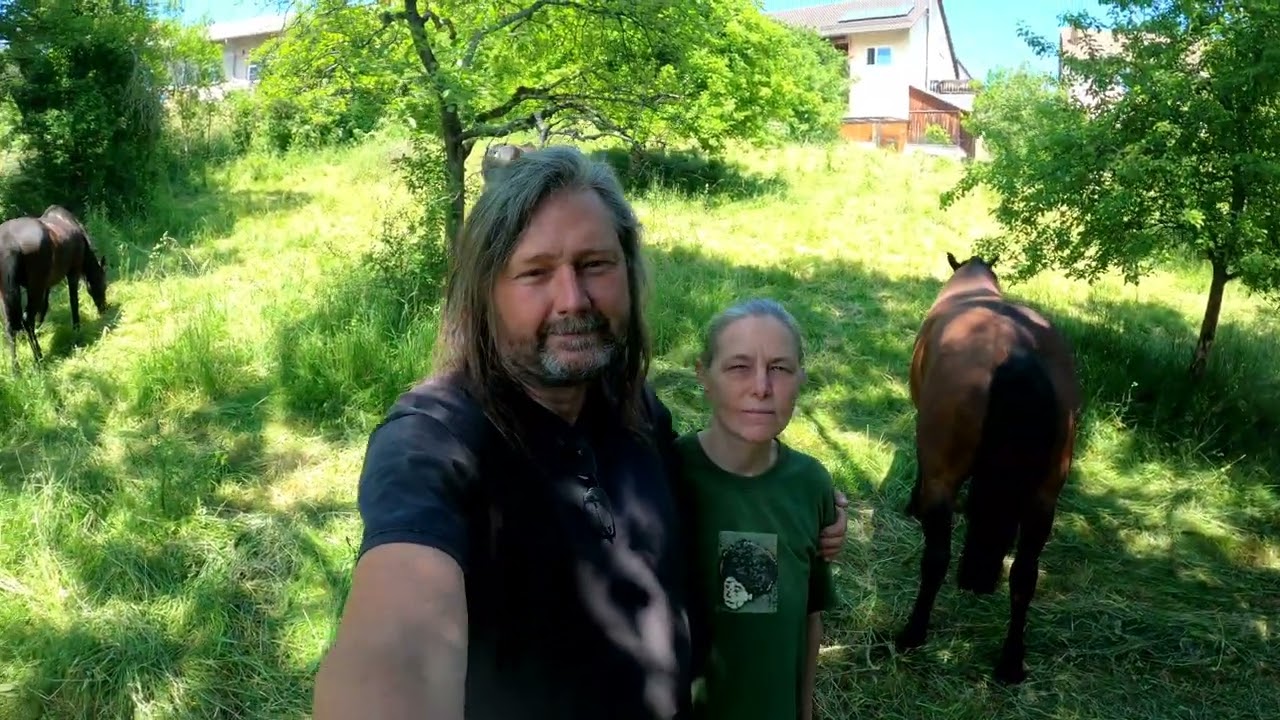 9. Juni 2023 Unsere Mädels auf die Koppel Reiten.