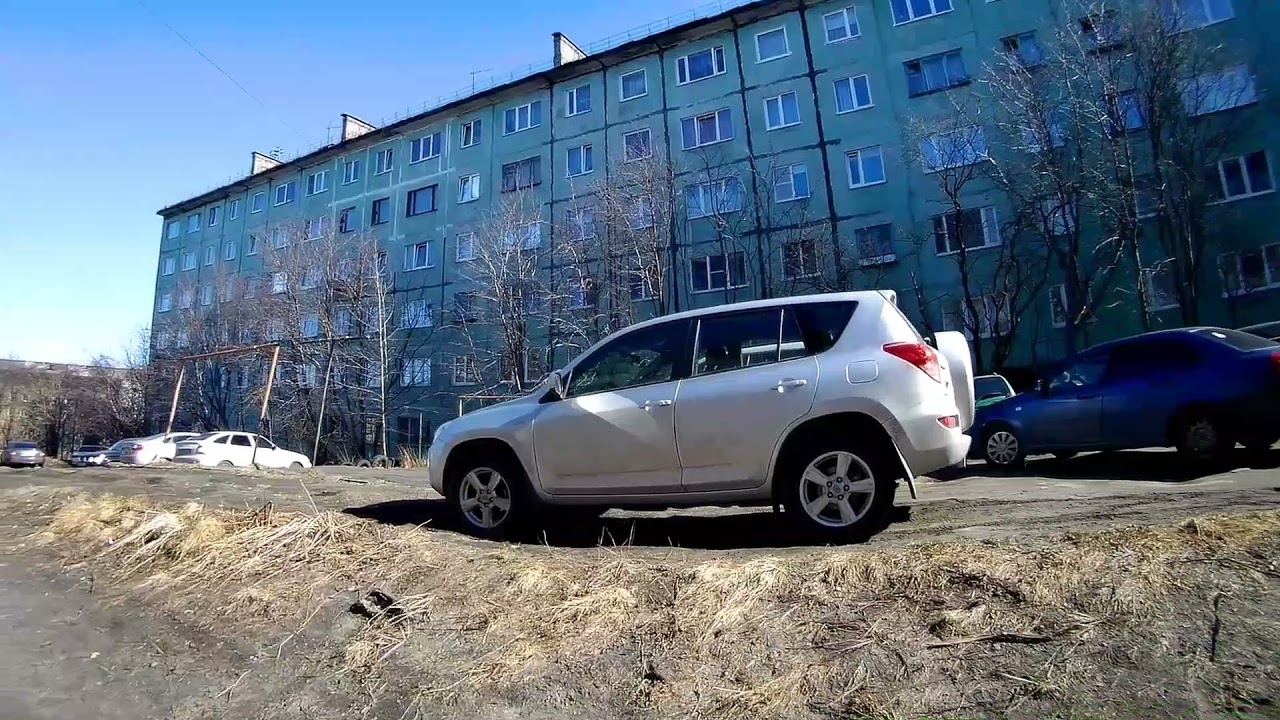 Мурманск ул Чумбарова Лучинского  Памятник Ждущей