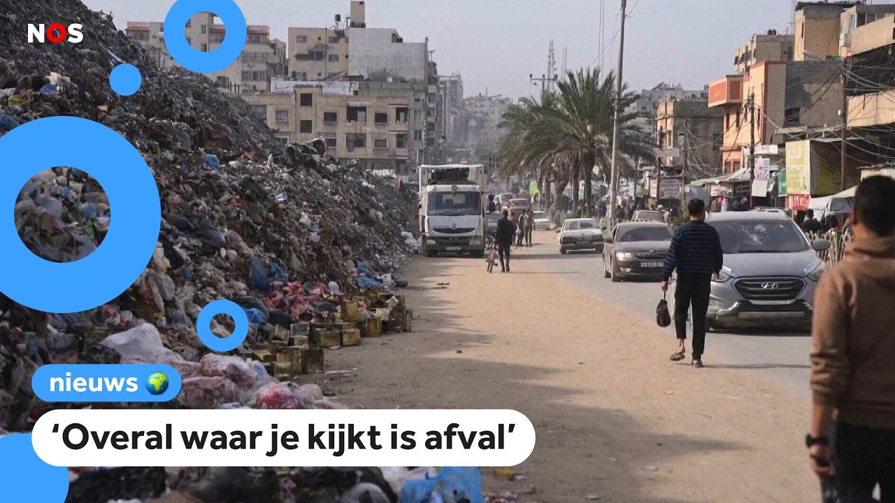 Bergen rommel en afval in de straten van Gaza