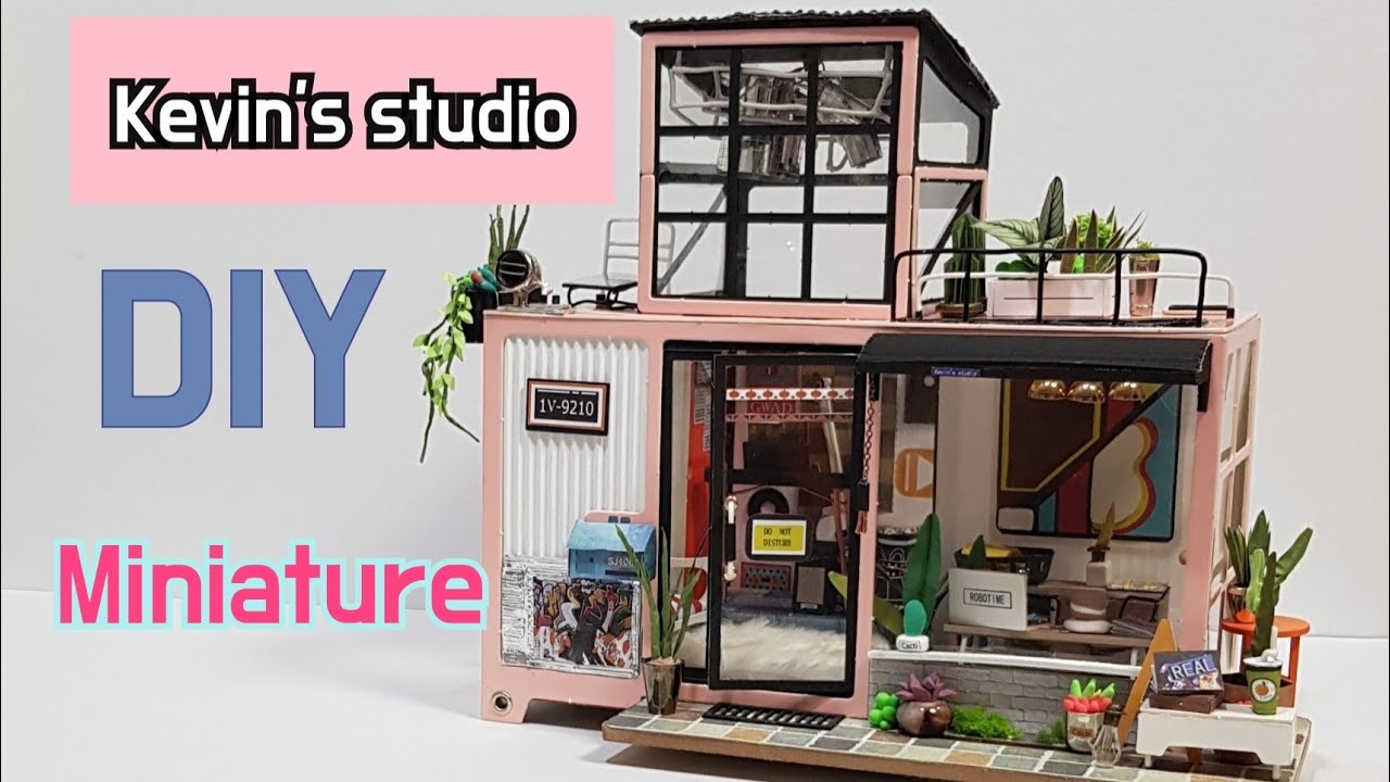 DIY Miniature  Dollhouse Kit /Kevin's Studio