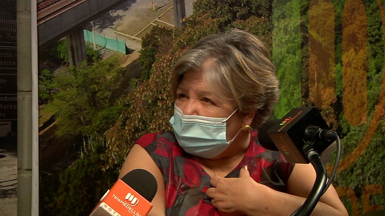 Lucrecia Gaviria, protagonista del libro “La bruja”, nos abrió las puertas de su casa - Telemedellín