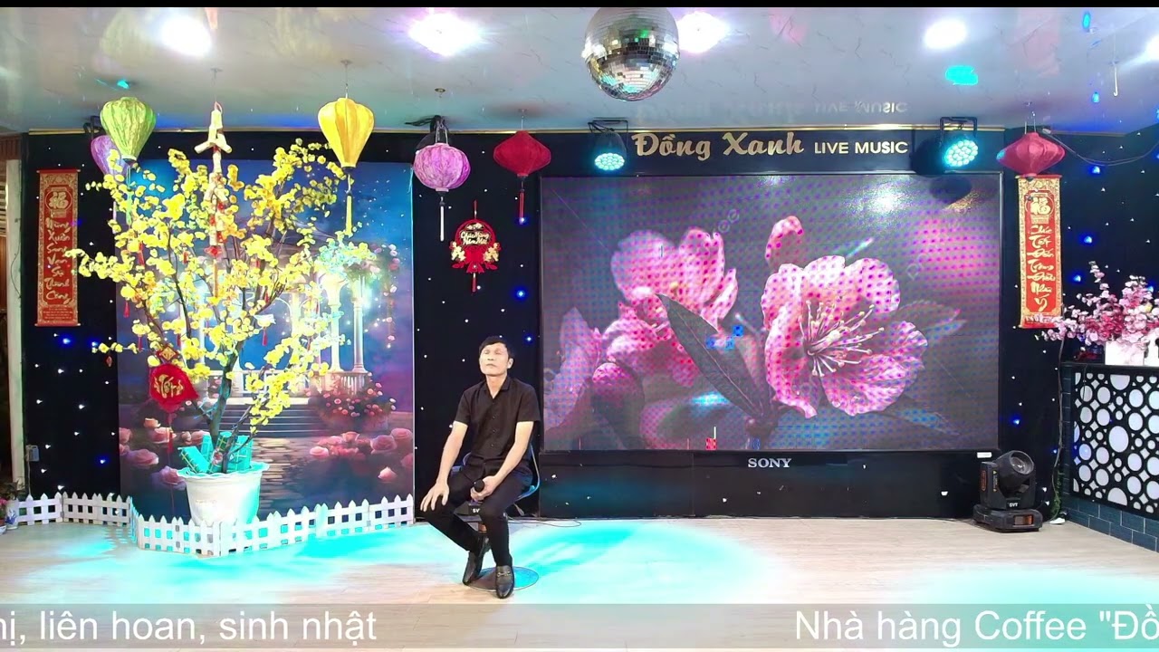 Chiều Một Mình Qua Phố |  - Hoàng Phúc 