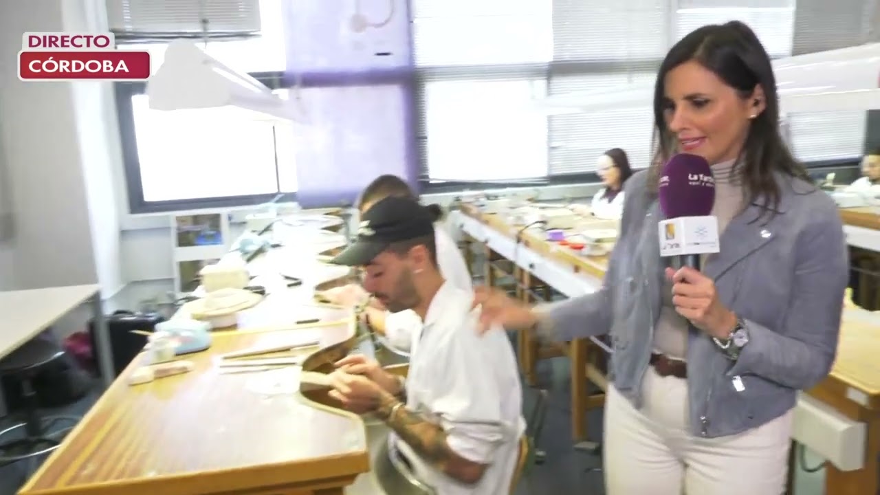 La Escuela de Joyería de Córdoba despierta el interés de los profesionales de la tecnología nuclear