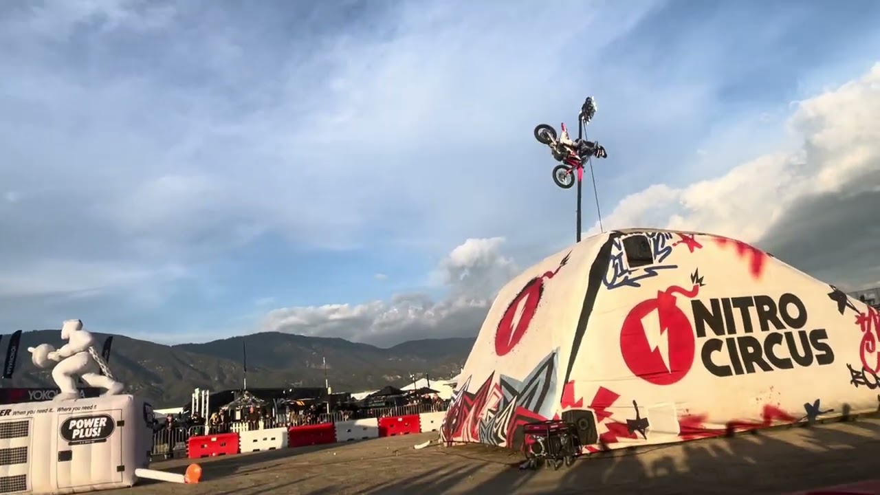 Nitro Circus dirt bikes jumping doing cool tricks # travis Pastrana ￼￼￼