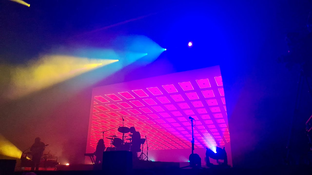 Beach House (Live Paris, We Love Green 2025, Full Set)