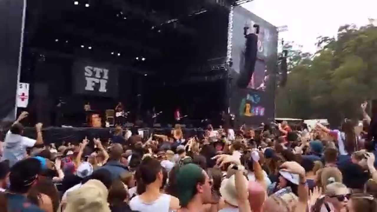 Australia Street - Sticky Fingers LIVE @ Splendour in the Grass 2014!