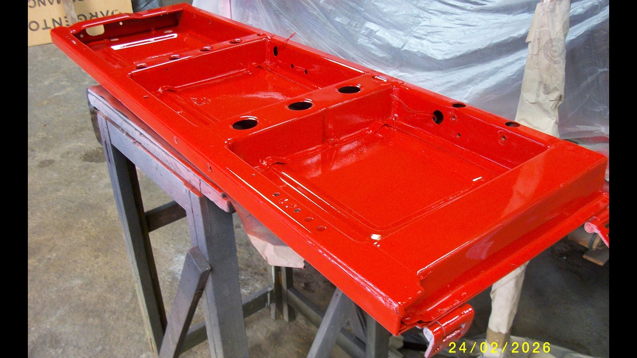 Suzuki Samurai pruebas de pintura en porton trasero