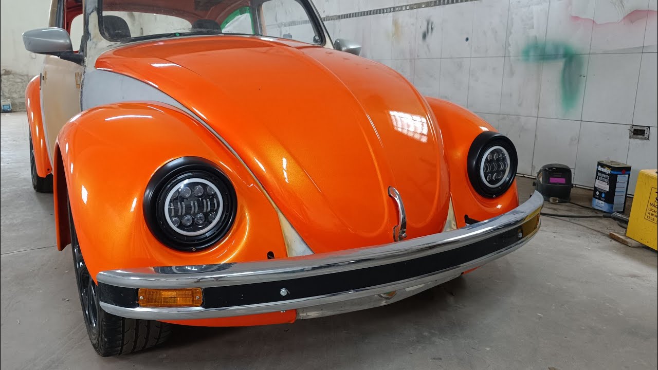 coloquei os farol de LED no fusca LLARA 2.0
