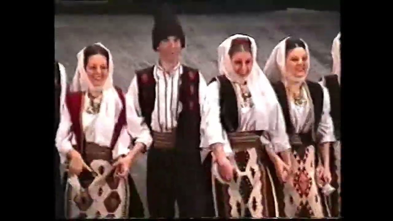 Igre iz Negotinske krajine - AKUD Lola - 24.12.2000.