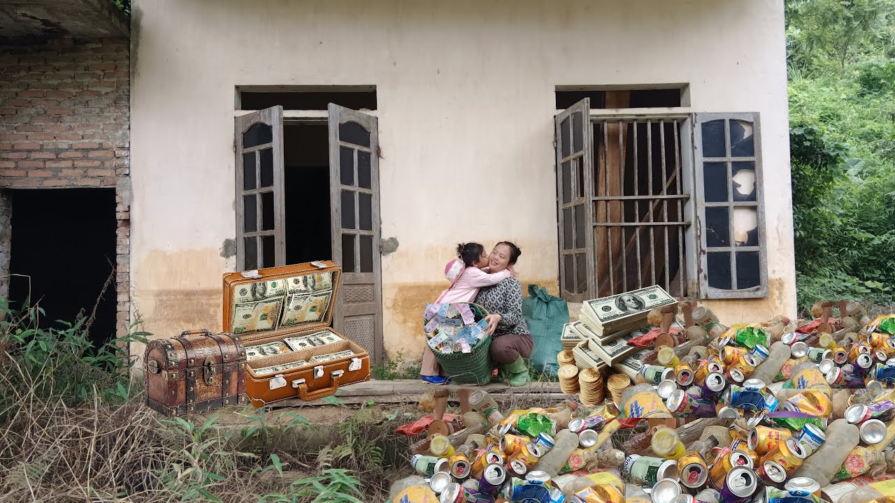 Surprised with the long abandoned house with many treasures and money buried after the flood